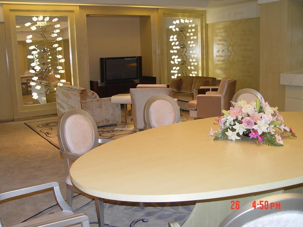 Ocean Hotel Peking Exteriör bild