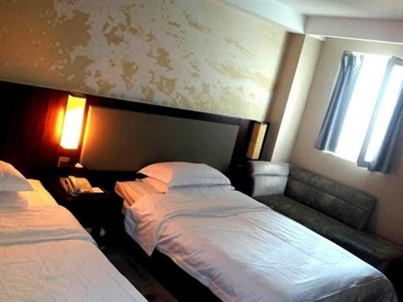 Ocean Hotel Peking Exteriör bild